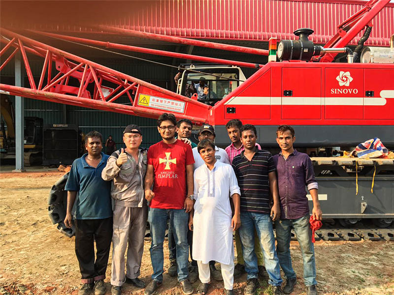 Sinovo crawler crane in Bangladesh