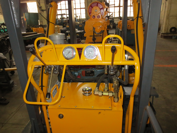 crawler core drilling rig   (3)